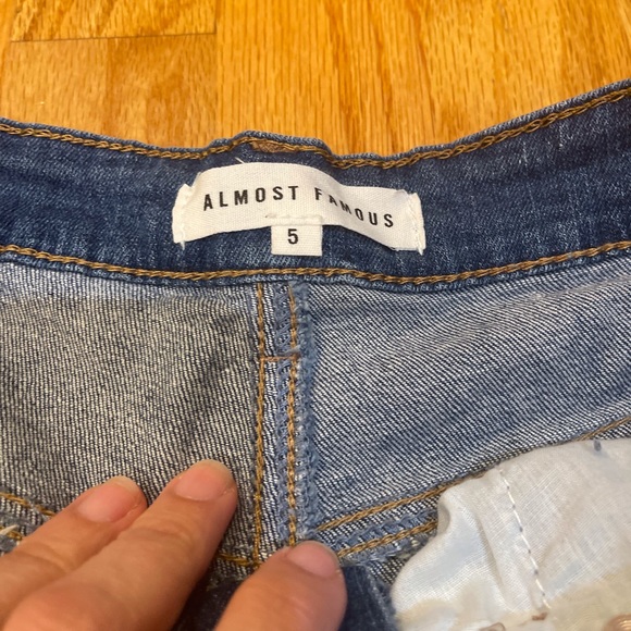 💜 5 for &25 or 3 for $18 Almost Famous medium wash destroyed denim shorts - Picture 3 of 5